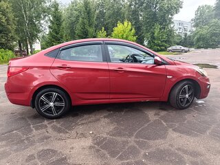 2011 Hyundai Solaris I, красный, 545000 рублей, вид 4
