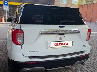 2020 Ford Explorer VI, белый, 3100000 рублей, вид 3
