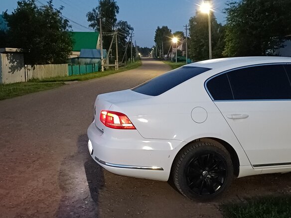 2012 Volkswagen Passat B7, белый - вид 12