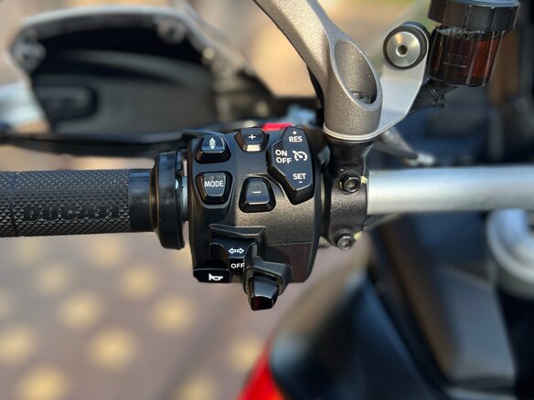 2023 Ducati Multistrada V4, чёрный, 2650000 рублей - вид 15