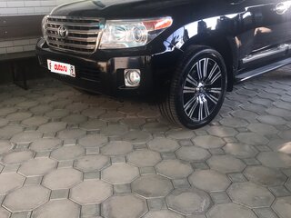 2012 Toyota Land Cruiser 200 Series Рестайлинг 1, чёрный, 5100000 рублей, вид 2