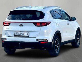 2020 Kia Sportage IV Рестайлинг, белый, 2400000 рублей, вид 4