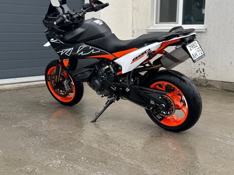 2023 KTM 890 SMT, чёрный, 1140000 рублей, вид 4