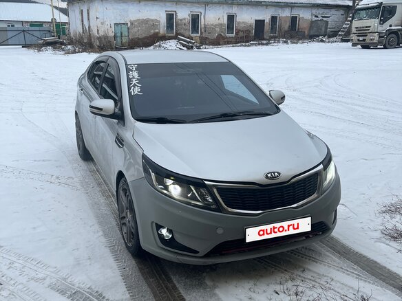 2013 Kia Rio 4-speed III, серый, 650000 рублей - вид 1
