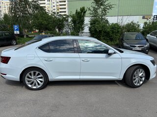 2017 Skoda Superb III, белый, 2050000 рублей, вид 4