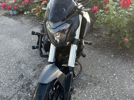 2022 Bajaj Dominar 400, чёрный, 310000 рублей, вид 1