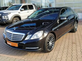2011 Mercedes-Benz E-Класс 200 7G-Tronic IV (W212, S212, C207), чёрный, 1317000 рублей, вид 1