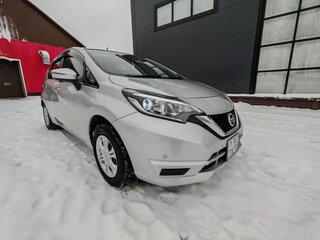 2020 Nissan Note II Рестайлинг, серебристый, 1300000 рублей, вид 3