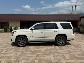 2015 GMC Yukon IV (GMT K2UG), белый, 3000000 рублей, вид 5