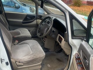 1999 Nissan Presage I, белый, 313000 рублей, вид 4
