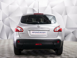 2011 Nissan Qashqai I Рестайлинг, серебристый, 848000 рублей, вид 4