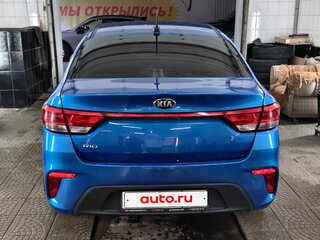 2017 Kia Rio IV, синий, 900000 рублей, вид 4