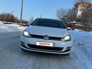 2013 Volkswagen Golf VII, белый, 900000 рублей, вид 2