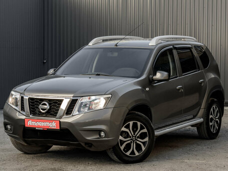Nissan Terrano III (D10)