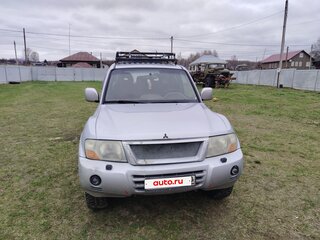 2006 Mitsubishi Pajero III Рестайлинг, серебристый, 1050000 рублей, вид 1