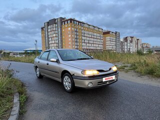 2000 Renault Laguna I, золотистый, 260000 рублей, вид 2