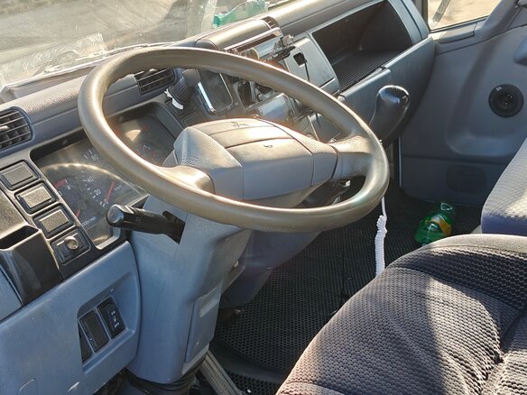 2013 Fuso (Mitsubishi) Canter, белый, 1500000 рублей - вид 2