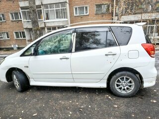 2005 Toyota Corolla Spacio II, белый, 525000 рублей, вид 5