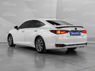 2019 Lexus ES 250 VII, белый, 4090000 рублей, вид 3