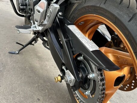 2010 Suzuki GSR 600, белый, 555000 рублей, вид 2