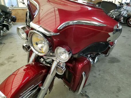 2009 Harley-Davidson Electra Glide, красный, 925000 рублей, вид 3