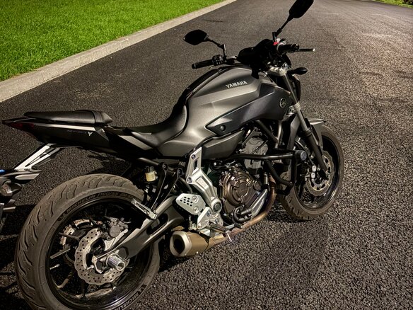 2015 Yamaha MT-07 (FZ-07), чёрный, 680000 рублей - вид 9