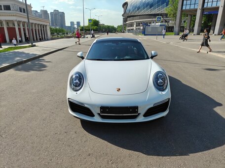 2018 Porsche 911 Carrera 4 VII (991) Рестайлинг, белый, 10000000 рублей, вид 2