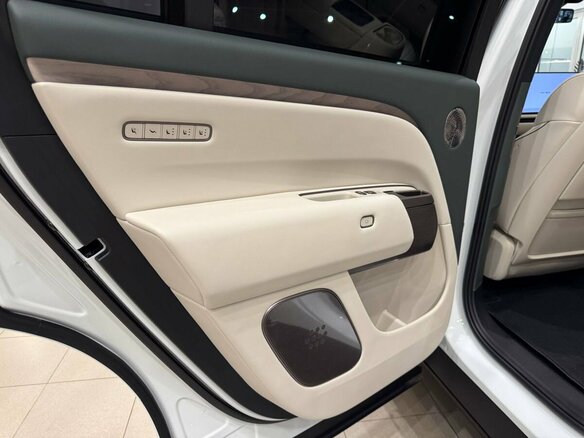 2026 Li Auto (Lixiang) L8 52.3 kWh I Рестайлинг, белый, 12570000 рублей - вид 7