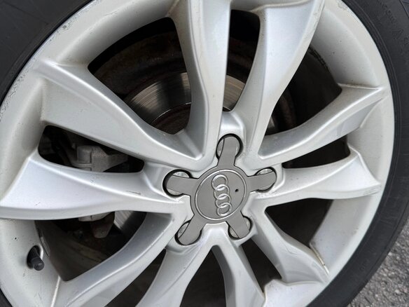 2011 Audi A3 II (8P) Рестайлинг 2, белый, 900000 рублей - вид 13