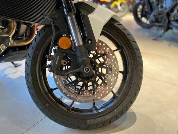 2022 Honda NT1100, белый, 1920000 рублей - вид 5