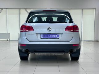 2012 Volkswagen Touareg II, серебристый, 2300000 рублей, вид 5