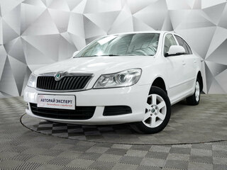 2012 Skoda Octavia II (A5) Рестайлинг, белый, 745000 рублей, вид 1