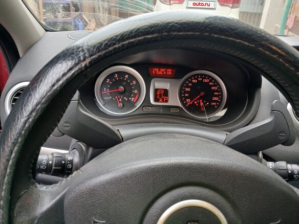 2008 Renault Clio III, красный, 550000 рублей - вид 7