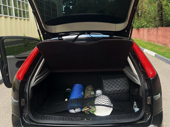 2010 Ford Focus II Рестайлинг, чёрный - вид 12