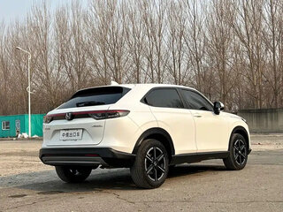 2023 Honda Vezel II, белый, 1540000 рублей, вид 4