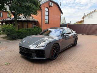2026 Porsche Panamera GTS III, серый, 26500000 рублей, вид 3
