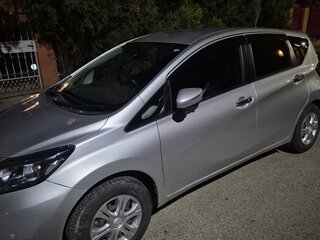 2017 Nissan Note II Рестайлинг, серебристый, 999000 рублей, вид 5