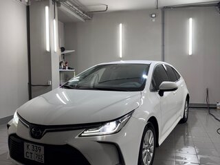 2021 Toyota Corolla XII (E210), белый, 2250000 рублей, вид 4