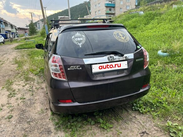 2013 Honda Fit Shuttle I Рестайлинг, коричневый, 1100000 рублей - вид 2