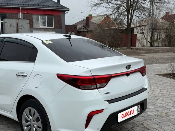 2019 Kia Rio IV, белый, 1300000 рублей - вид 4