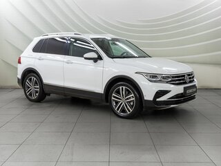 2021 Volkswagen Tiguan II Рестайлинг, белый, 3148000 рублей, вид 1
