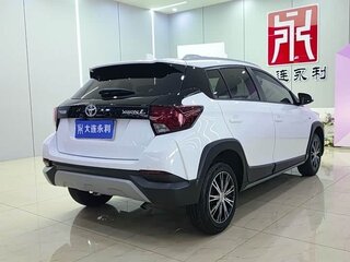 2022 Toyota Yaris L XP150 Рестайлинг, белый, 1050300 рублей, вид 4
