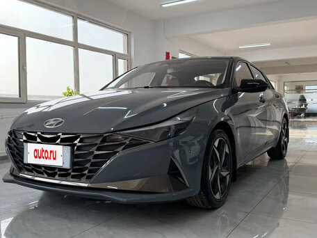 Hyundai Elantra VII (CN7)