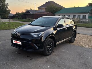 2017 Toyota RAV4 IV (XA40) Рестайлинг, чёрный, 1970000 рублей, вид 3