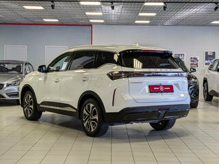 2024 Chery Tiggo 7L I, белый, 2149500 рублей, вид 5