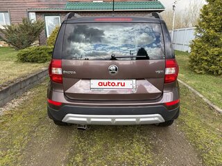 2017 Skoda Yeti I Рестайлинг, коричневый, 1300000 рублей, вид 5