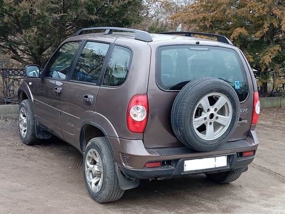 2013 Chevrolet Niva I Рестайлинг, коричневый, 555000 рублей