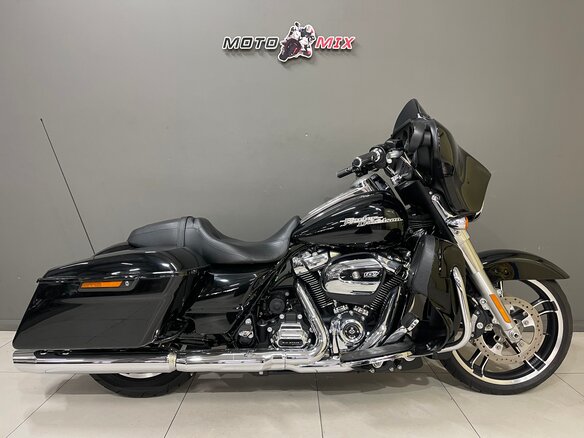 2018 Harley-Davidson Street Glide, чёрный, 1650000 рублей