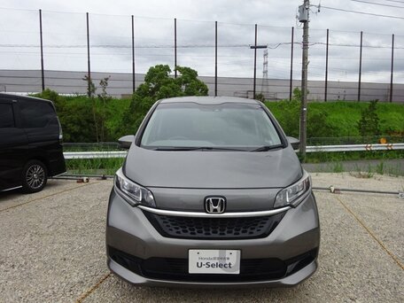 2021 Honda Freed II Рестайлинг, серый, 1400000 рублей, вид 3