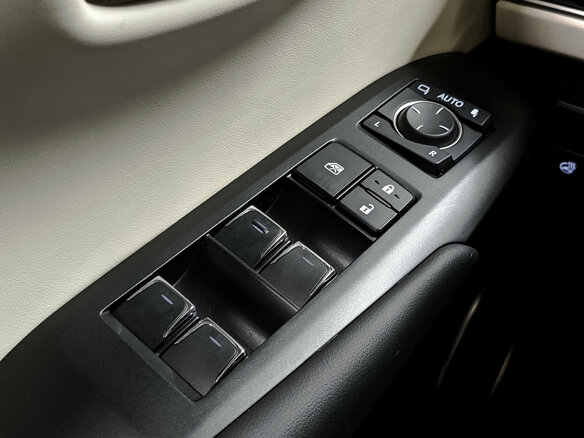 2021 Lexus NX 200 I Рестайлинг, серый, 4150000 рублей - вид 28